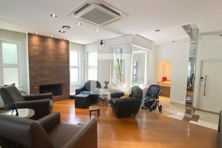 Sala de casa de condomínio para alugar com 3 quartos, 450m² em Alphaville, Santana de Parnaíba