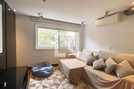 Casa de condomínio para alugar com 450m², 3 quartos e 4 vagasSala de TV