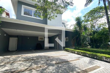 Casa de condomínio para alugar com 450m², 3 quartos e 4 vagasFachada