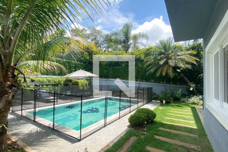Casa de condomínio para alugar com 450m², 3 quartos e 4 vagasPiscina