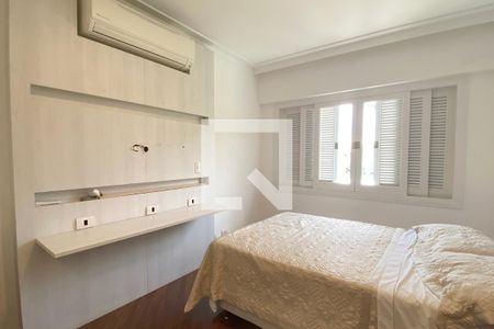 Casa de condomínio para alugar com 450m², 3 quartos e 4 vagasSuíte 3