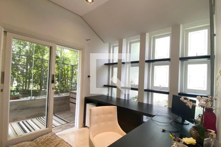 Escritório de casa de condomínio para alugar com 3 quartos, 450m² em Alphaville, Santana de Parnaíba