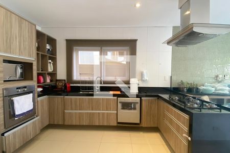 Casa de condomínio para alugar com 450m², 3 quartos e 4 vagasCozinha