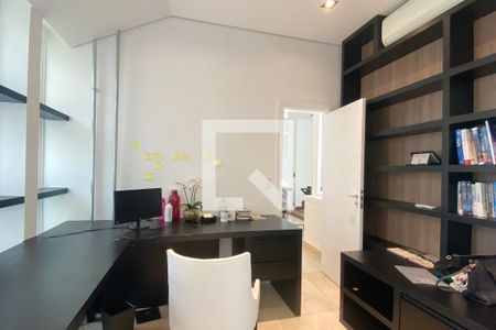 Escritório de casa de condomínio para alugar com 3 quartos, 450m² em Alphaville, Santana de Parnaíba
