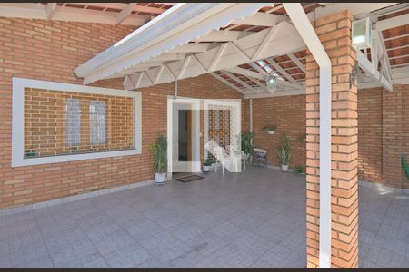 Casa à venda com 153m², 5 quartos e 2 vagasGaragem e Fachada