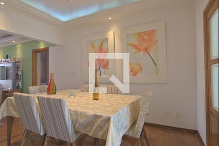 Sala de casa à venda com 5 quartos, 153m² em Vila Industrial, Campinas