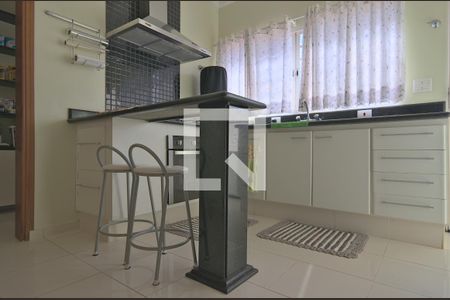 Casa à venda com 153m², 5 quartos e 2 vagasCozinha