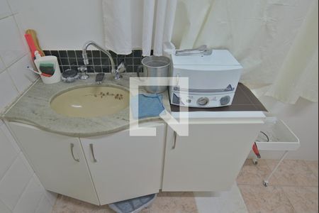 Casa à venda com 153m², 5 quartos e 2 vagasCasa fundos - Cozinha