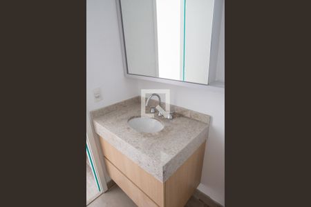 Banheiro de kitnet/studio à venda com 1 quarto, 29m² em Perdizes, São Paulo