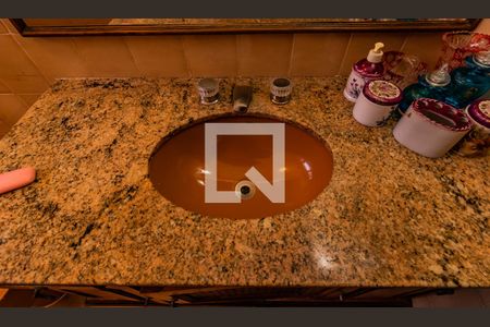 Casa à venda com 400m², 4 quartos e 3 vagasDetalhe do Banheiro da Suite