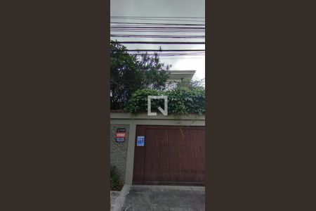 Casa à venda com 400m², 4 quartos e 3 vagasFachada