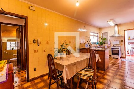 Casa à venda com 400m², 4 quartos e 3 vagasCozinha - sala de jantar