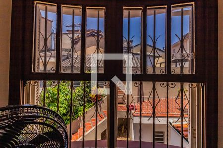 Casa à venda com 400m², 4 quartos e 3 vagas Casa à venda com 400m², 4 quartos e 3 vagasVista do quarto 2