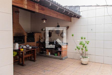 Casa para alugar com 330m², 5 quartos e 8 vagasChurrasqueira