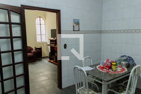 Casa para alugar com 330m², 5 quartos e 8 vagasCozinha 2