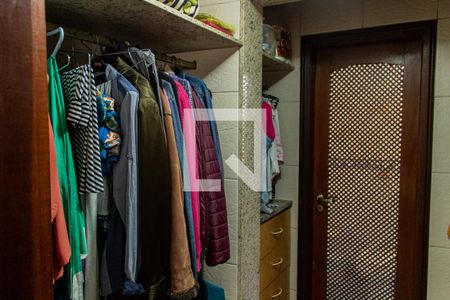 Casa para alugar com 330m², 5 quartos e 8 vagasCloset - Suíte 1