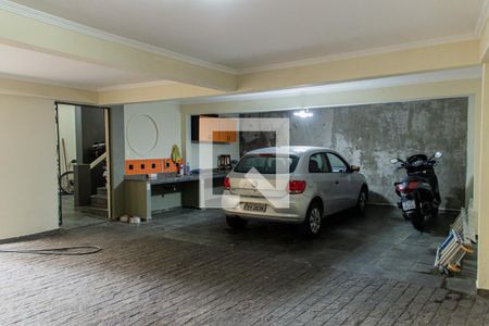Casa para alugar com 330m², 5 quartos e 8 vagasGaragem