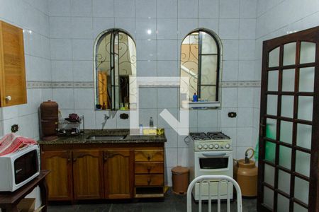 Casa para alugar com 330m², 5 quartos e 8 vagasCozinha 2