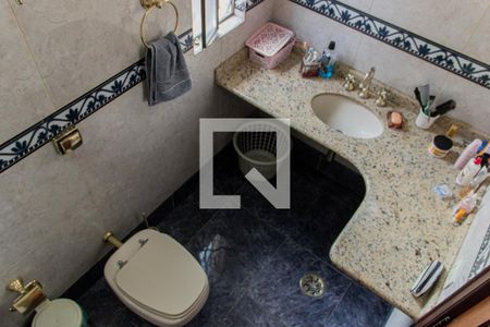 Casa para alugar com 330m², 5 quartos e 8 vagasBanheiro da Suíte 1