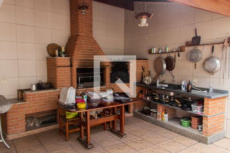 Casa para alugar com 330m², 5 quartos e 8 vagasChurrasqueira