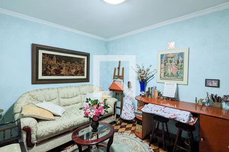 Casa à venda com 800m², 7 quartos e 6 vagas Casa à venda com 800m², 7 quartos e 6 vagasQuarto de serviço