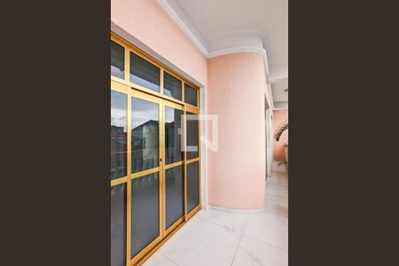 Casa à venda com 800m², 7 quartos e 6 vagas Casa à venda com 800m², 7 quartos e 6 vagasVaranda do salão