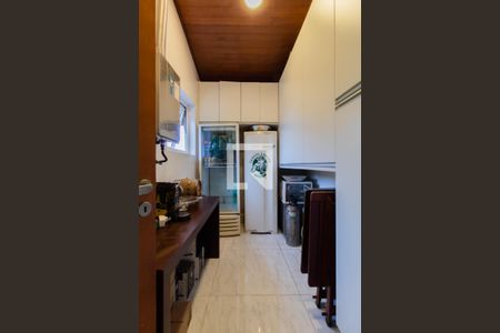 Casa à venda com 520m², 4 quartos e 2 vagasBanheiro