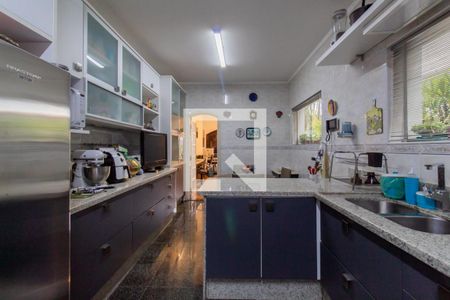 Casa à venda com 520m², 4 quartos e 2 vagasCozinha