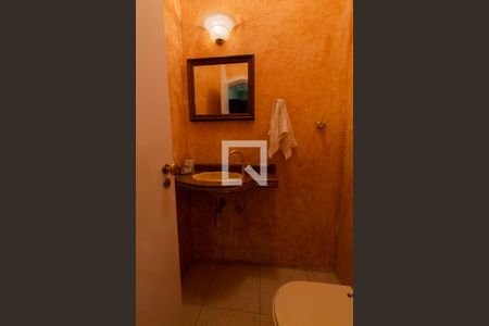 Casa à venda com 520m², 4 quartos e 2 vagasLavabo