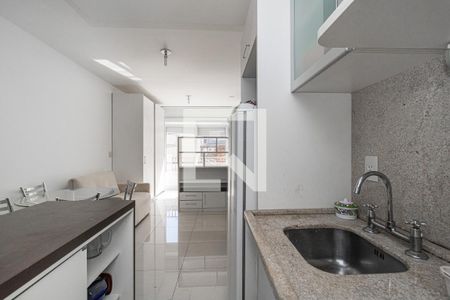 Cozinha de kitnet/studio para alugar com 1 quarto, 30m² em Rio Branco, Porto Alegre