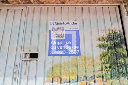 Casa à venda com 300m², 6 quartos e 2 vagasFachada