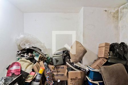 Closet de casa à venda com 6 quartos, 300m² em Chora Menino, São Paulo