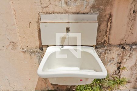 Casa à venda com 300m², 6 quartos e 2 vagasCasa 4 - área externa