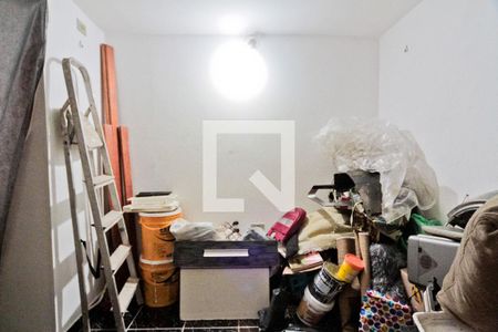 Closet de casa à venda com 6 quartos, 300m² em Chora Menino, São Paulo