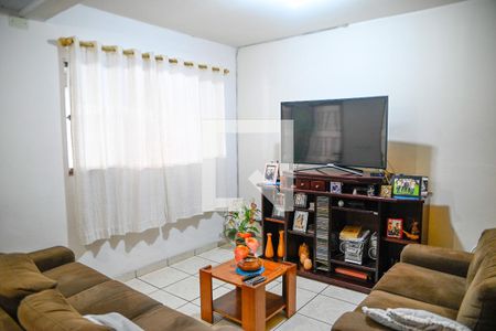 Sala de casa à venda com 4 quartos, 100m² em Parque Bristol, São Paulo
