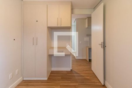Quarto 1 de apartamento para alugar com 2 quartos, 45m² em Parque Ipê, São Paulo
