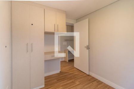 Quarto 1 de apartamento para alugar com 2 quartos, 45m² em Parque Ipê, São Paulo