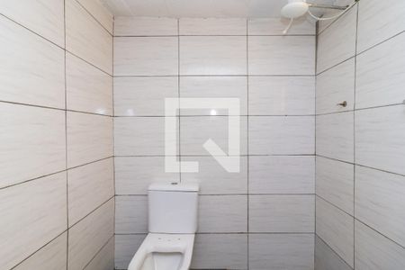 Banheiro de casa para alugar com 2 quartos, 27m² em Vila Prado, São Paulo