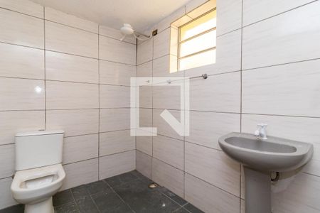 Banheiro de casa para alugar com 2 quartos, 27m² em Vila Prado, São Paulo