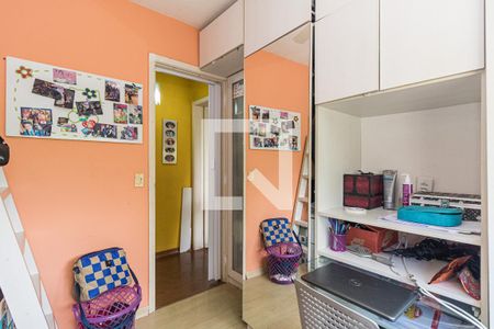 Quarto 2 de apartamento para alugar com 2 quartos, 52m² em Santo Antônio, Porto Alegre
