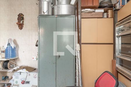 Casa à venda com 160m², 3 quartos e 2 vagas Casa à venda com 160m², 3 quartos e 2 vagasQuarto dos fundos