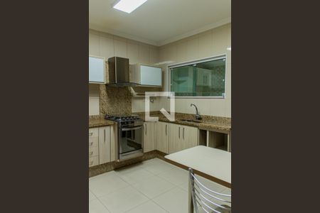 Casa para alugar com 70m², 2 quartos e 1 vagaCozinha