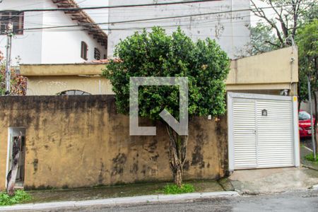 Casa para alugar com 70m², 2 quartos e 1 vagaFachada