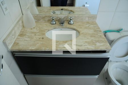 Casa de condomínio para alugar com 103m², 3 quartos e 2 vagasBanheiro da Suíte