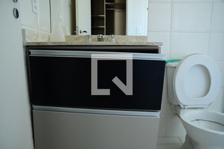 Casa de condomínio para alugar com 103m², 3 quartos e 2 vagasBanheiro da Suíte