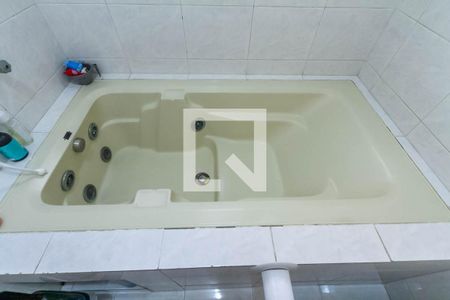 Casa à venda com 280m², 4 quartos e 4 vagas Casa à venda com 280m², 4 quartos e 4 vagasBanheiro da Suíte 1