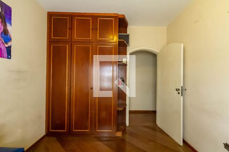 Casa à venda com 280m², 4 quartos e 4 vagas Casa à venda com 280m², 4 quartos e 4 vagasSuíte 2