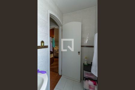 Casa à venda com 280m², 4 quartos e 4 vagas Casa à venda com 280m², 4 quartos e 4 vagasBanheiro da Suíte 4