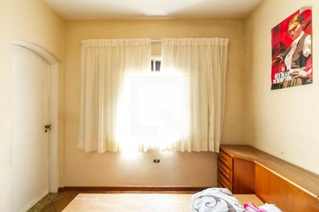 Casa à venda com 280m², 4 quartos e 4 vagas Casa à venda com 280m², 4 quartos e 4 vagasSuíte 2