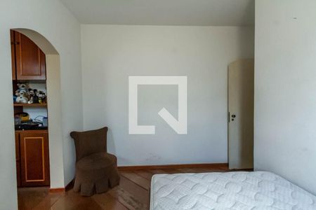 Casa à venda com 280m², 4 quartos e 4 vagas Casa à venda com 280m², 4 quartos e 4 vagasSuíte 3